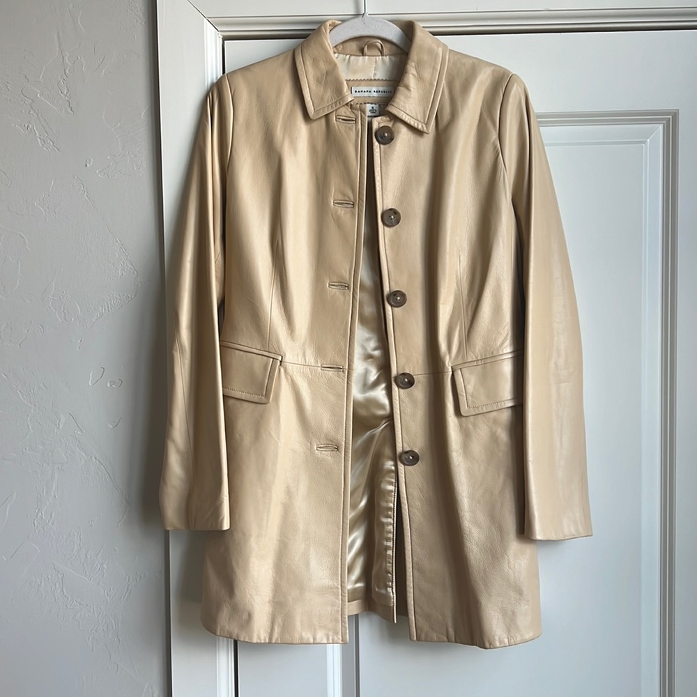 Banana Republic Vintage Leather Jacket Size Small beige